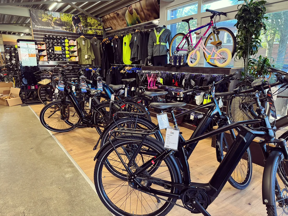 fixabike-tweedehands-showroom